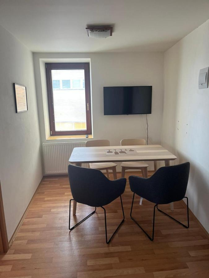 Apartman Hotel Vomocil Bystre Екстериор снимка
